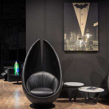 WE-003/H TALL WAYNE ENTERPRISES ARMCHAIR by Controvento