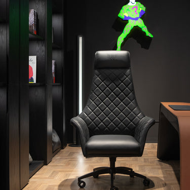 WE-173 WAYNE ENTERPRISES PRESIDENT CHAIR